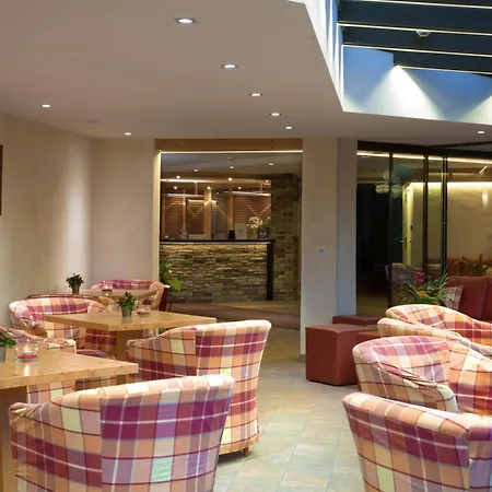 Hotel Helvetia Intergolf 4*